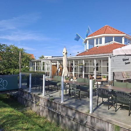 Strandhotel Dennenbos オーストカペッレ エクステリア 写真
